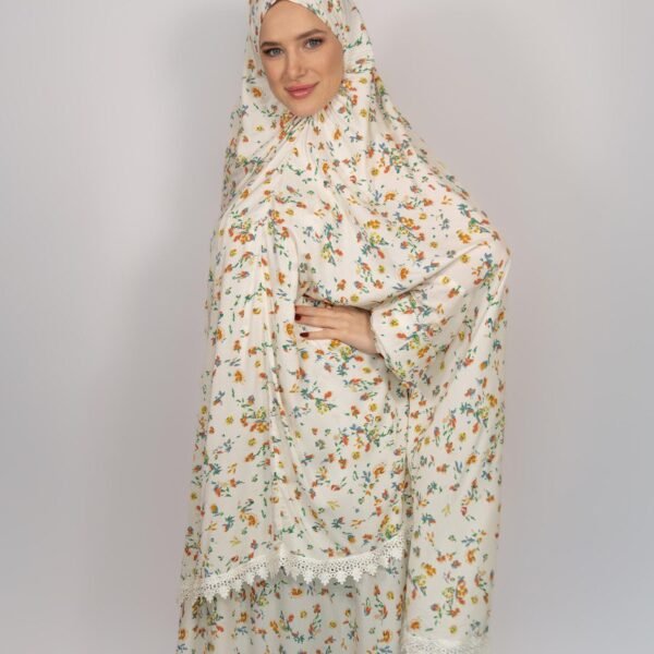 لبس صلاه قطعتين قطن منقوش بالاكمام