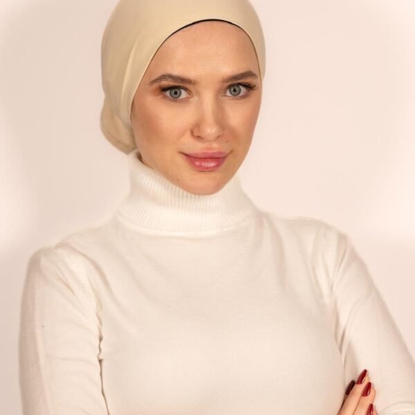 قمطه مربعه ليكرا غير مغلقه من الخلف