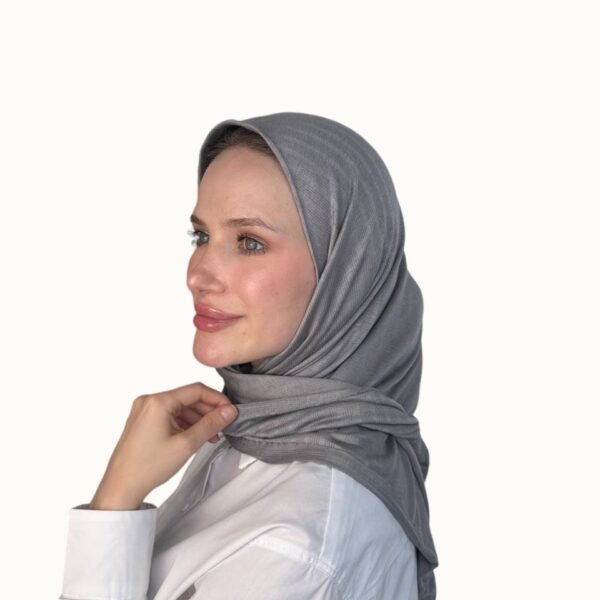 الحجاب المثلث المخيوط